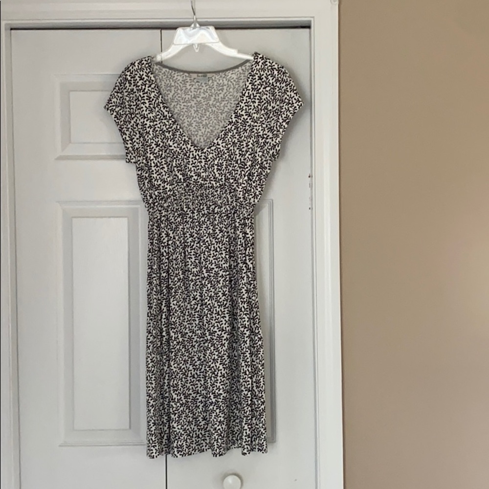 Boden v-neck cotton dress